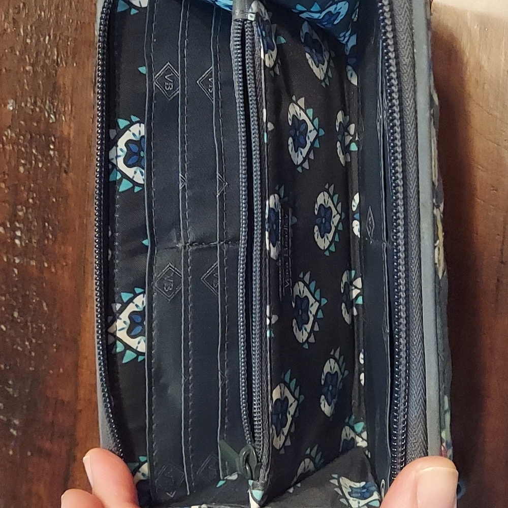 Vera Bradley Wallet - Picture 3 of 4